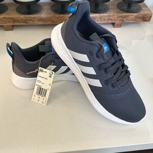 Adidas tennis shoes